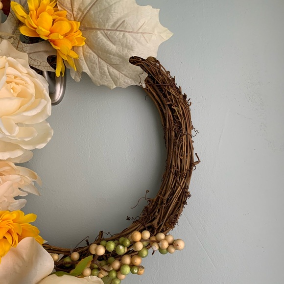 Spring Wreath - Picture 2 of 4